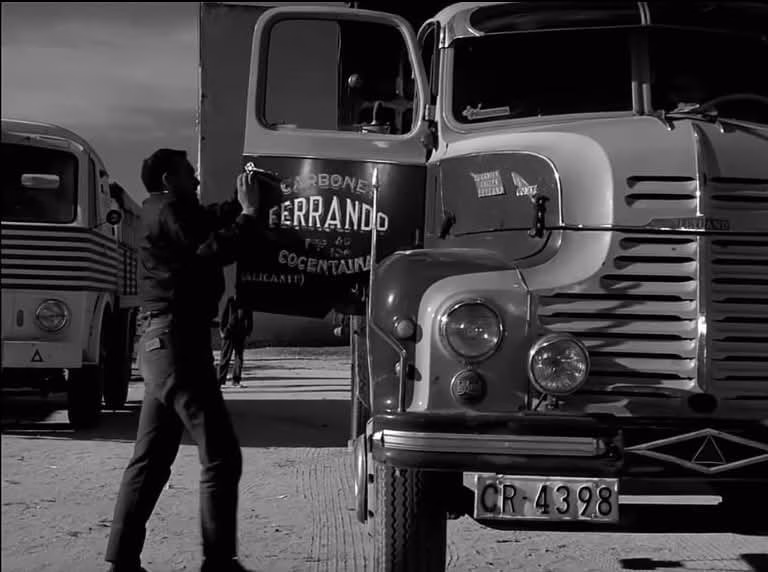 LEYLAND COMET CR4398-CR